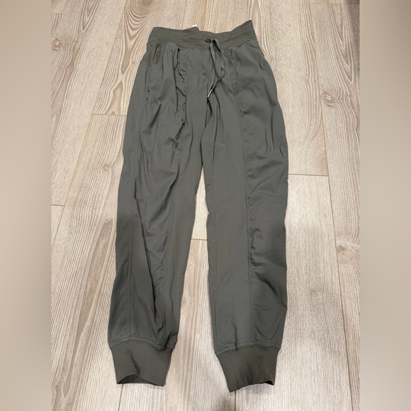 Lululemon mid rise dance studio jogger Grey Sage - Picture 2 of 7